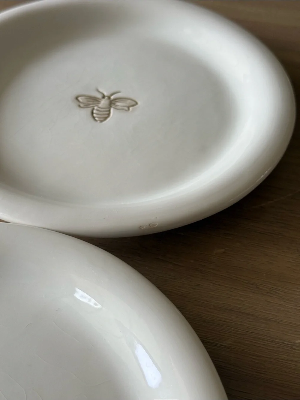Pottery Barn Cream Bee Embossed Ceramic Plates - Set of 2